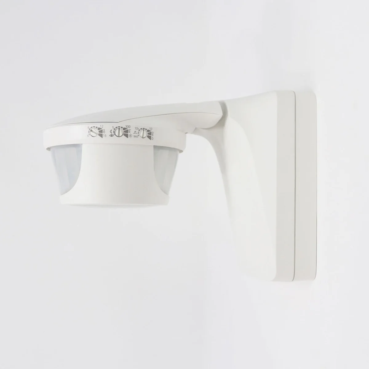 theLuxa P220 WH