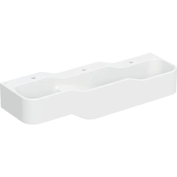 Espace sanitaire ludique Geberit Bambini avec trois zones de lavage, lavabo le plus bas à droite