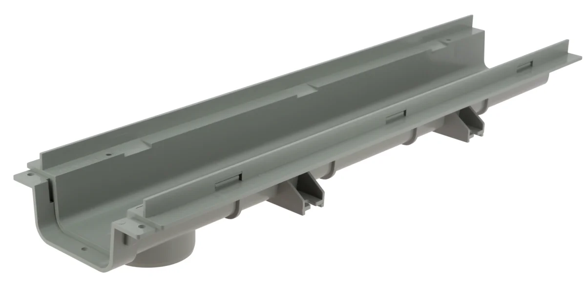 Caniveau bas PVC étroit largeur 100 mm ext., L=500 mm, piquage vertical Ø 63 mm, avec ailettes latérales