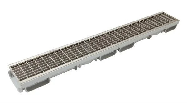 Caniveau avec sortie latérale Ø 32, longueur 0,5 m (solution intégrée de gestion des EP sur les balcons avec avaloir de balcon)